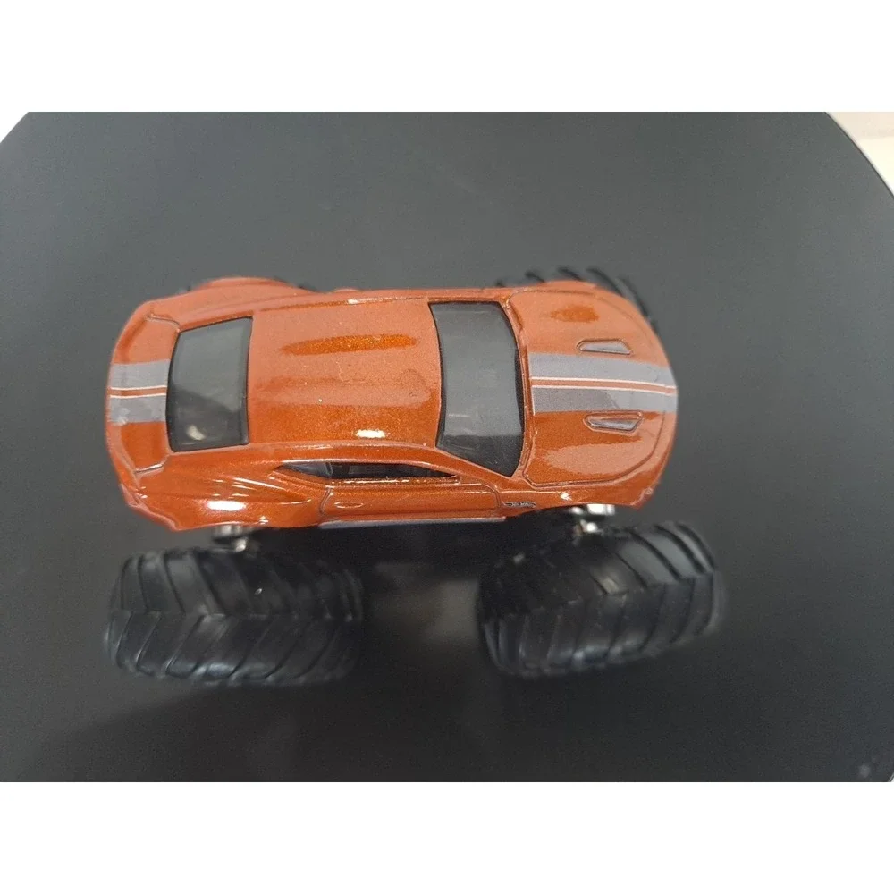 Hot Wheels Monster Truck Camaro Orange 1:64